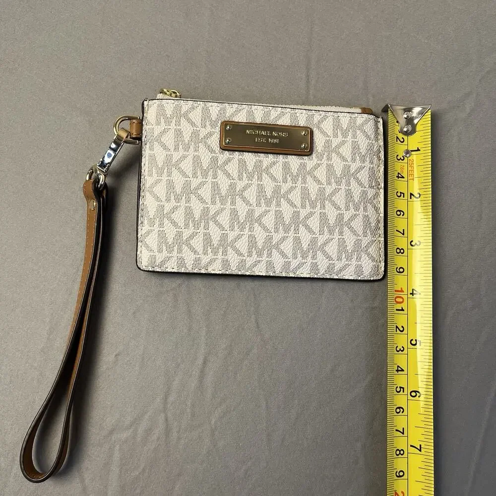 NWOT Michael Kors Jet Set Small Coin Purse Keychain Cardholder Wristlet Vanilla